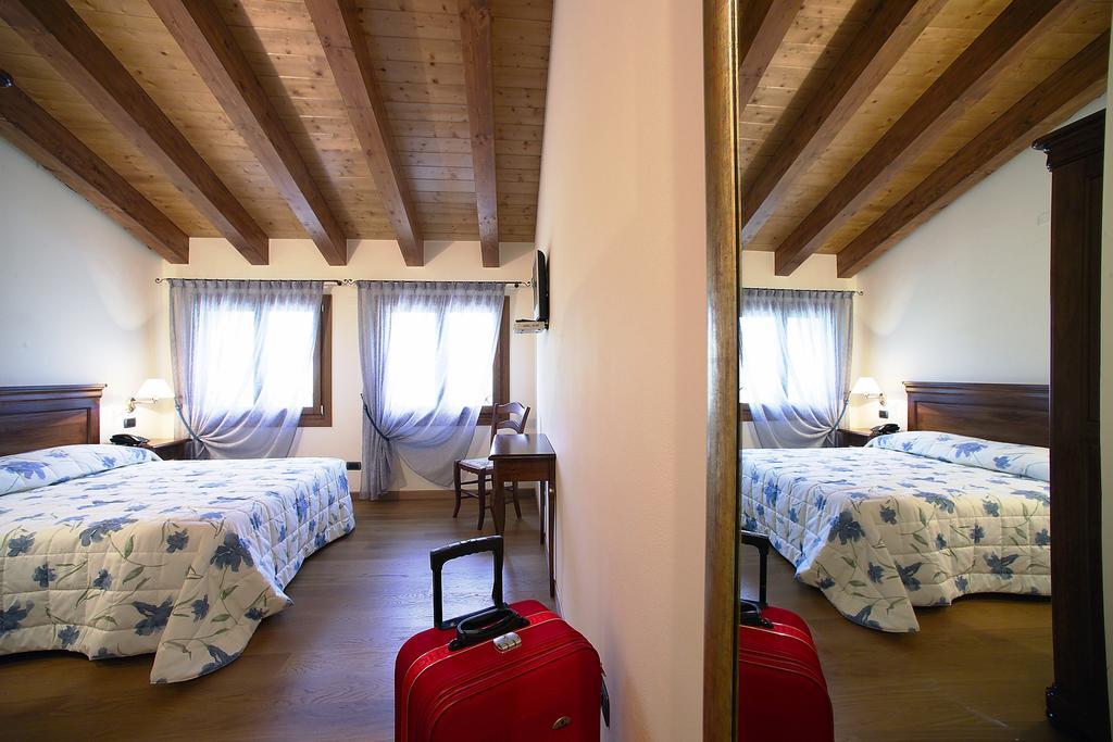 Alloggio Franciscus Arquà Petrarca Chambre photo